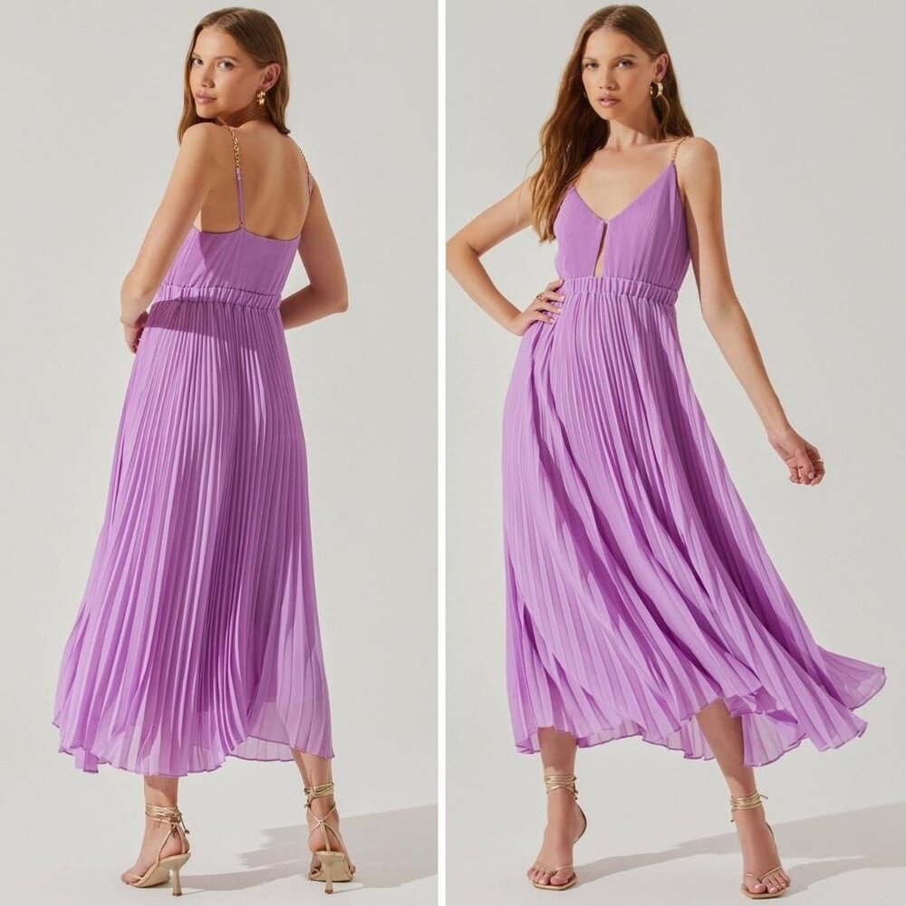 Astr Lavender Pleated Midi Dress